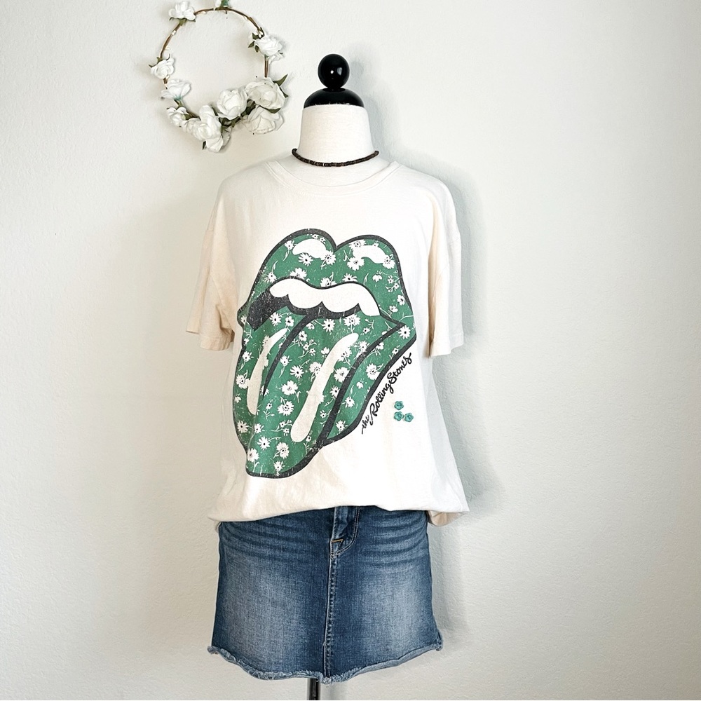 Women's Cream Graphic Tee